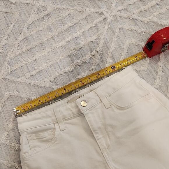 White Joe's jeans "ozzie" cut off jean shorts size 24! - Picture 12 of 12